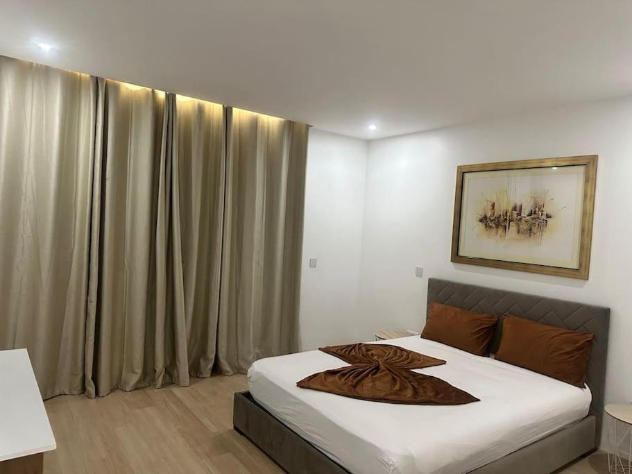 Ocean Mirror Apartment Прая Екстериор снимка