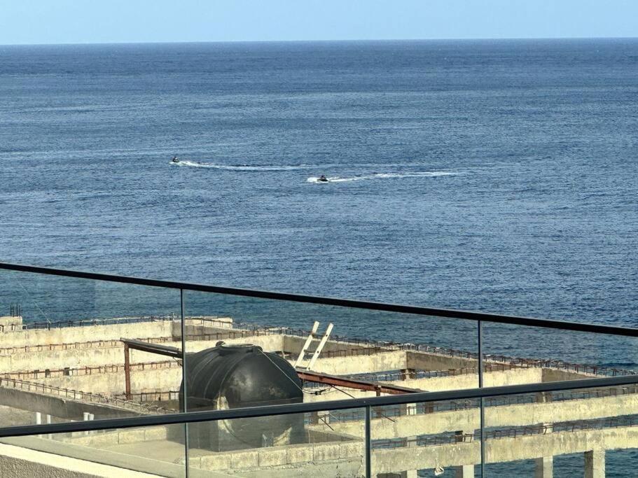 Ocean Mirror Apartment Прая Екстериор снимка